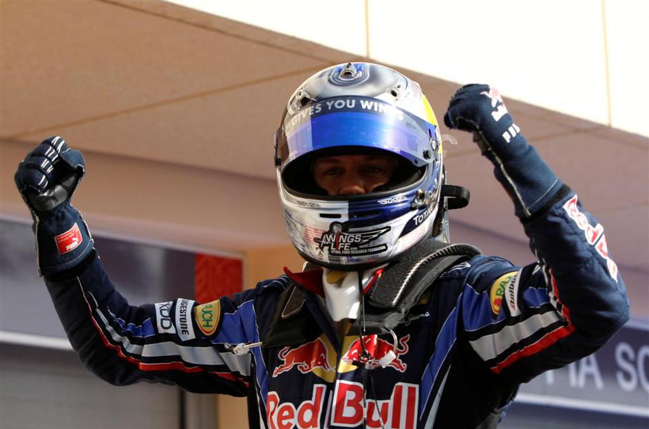 VN Bahrajna kvalifikacije  Sebastian Vettel Red Bull