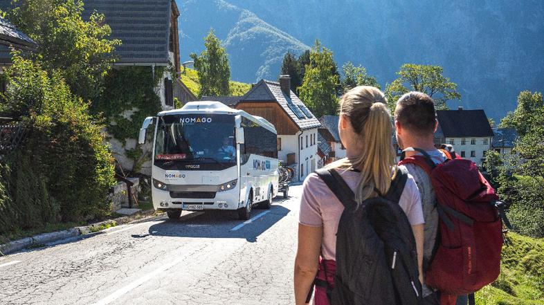 Avtobus