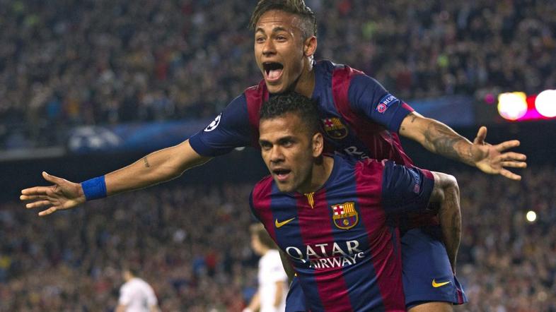 Dani Alves, Neymar