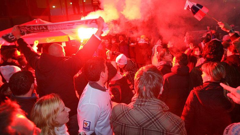 Slavje je trajalo pozno v noč. (Foto: Nini Verdnik)