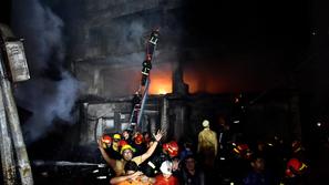 požar Daka Bangladeš