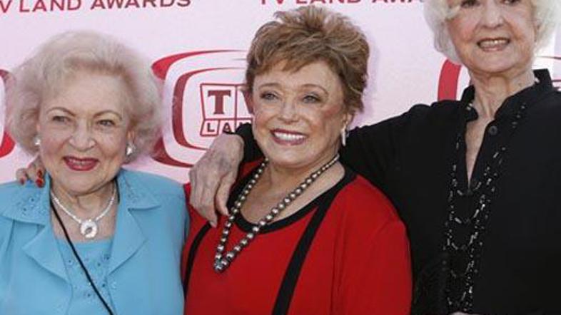 Igralska zasedba iz Zlatih deklet (Betty White, Rue McClanahan in Bea Arthur).