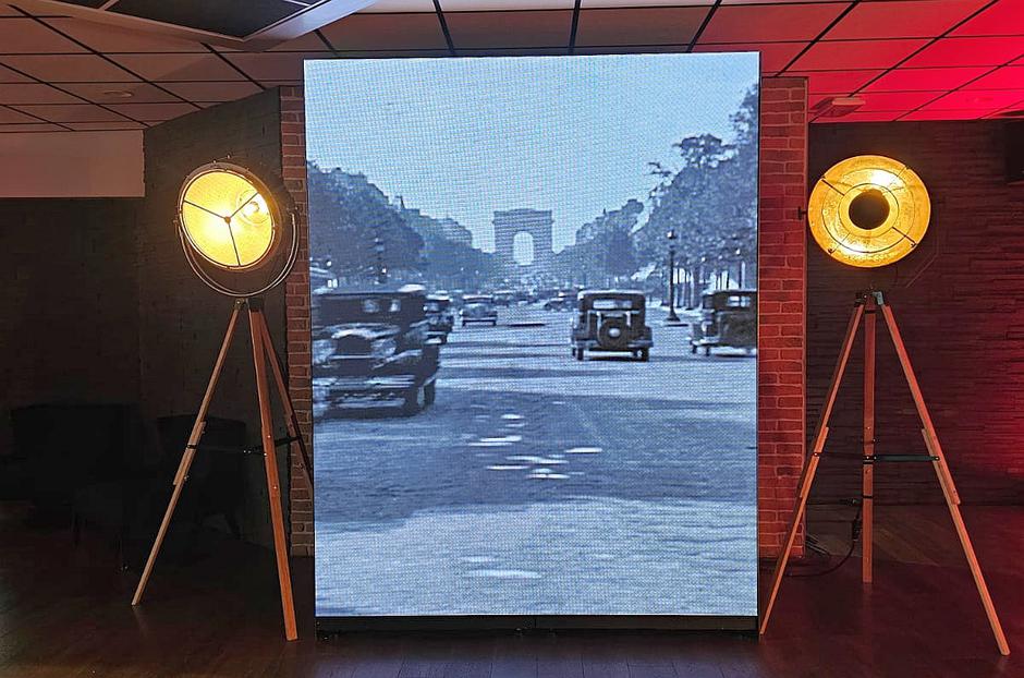 Citroën, Eifflov stolp, elektrifikacija | Avtor: Matija Janezic