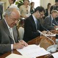 Sindikati javnega sektorja so s predstavniki vlade podpisali pogodbo za javni se