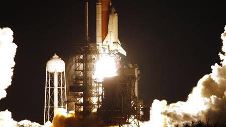 Endeavour je na ISS prispel v nedeljo, tokratna misija pa naj bi trajala 15 dni.