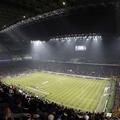 Srce 51-letnega navijača na velikem milanskem derbiju ni zdržalo. (Foto: Reuters