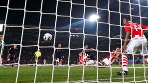 David Villa mreža mreza gol zadetek Justo Villar