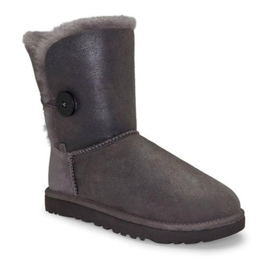 Ugg, prej 239,90 EUR, zdaj 119,95 EUR