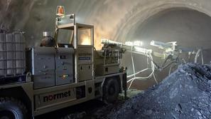 Drugi tir gradbinci gradbena dela gradbeništvo