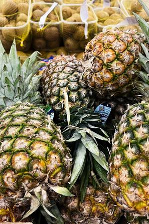 Ananas in kivi