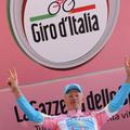 Aleksander Vinokurov je po sedmi etapi dirke po Italiji oblekel rožnato majico. 