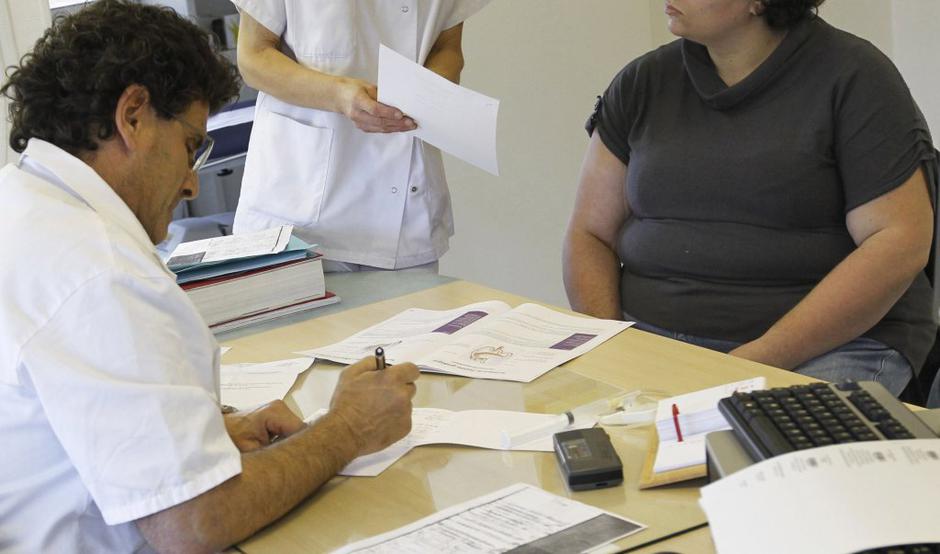 Zdravnik in debela oseba | Avtor: Reuters