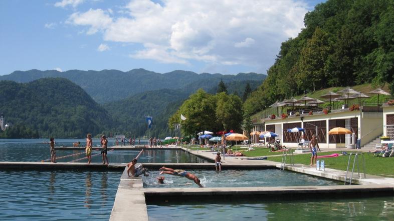 gorenjska 22.06.11., grajsko kopalisce, bled, foto: renata reneja skrjanc