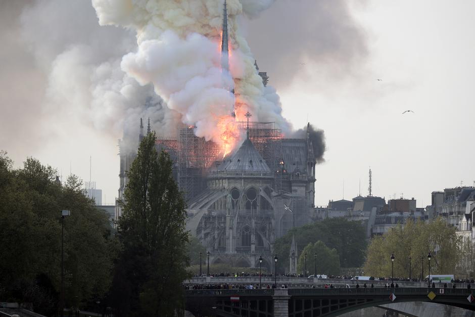 Notre-Dame požar | Avtor: Epa