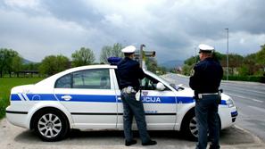 policija