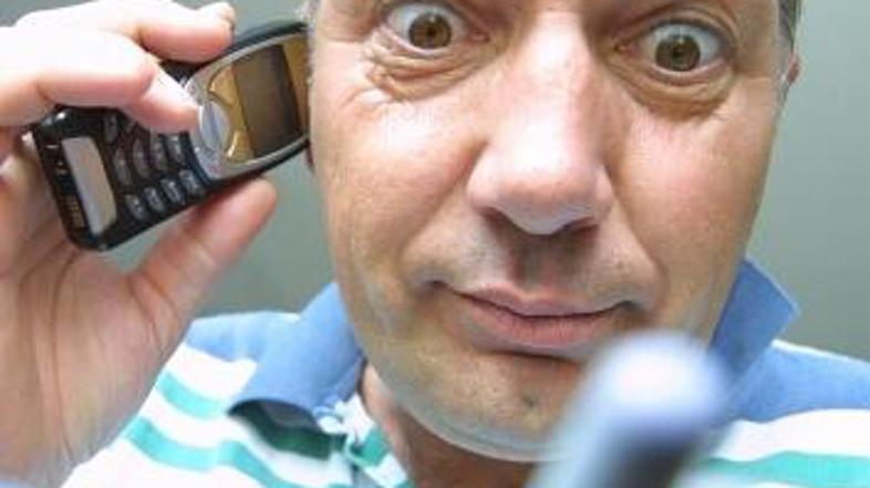 Starši ne bodo več mogli "zasledovati" svojih otrok prek mobilnikov.