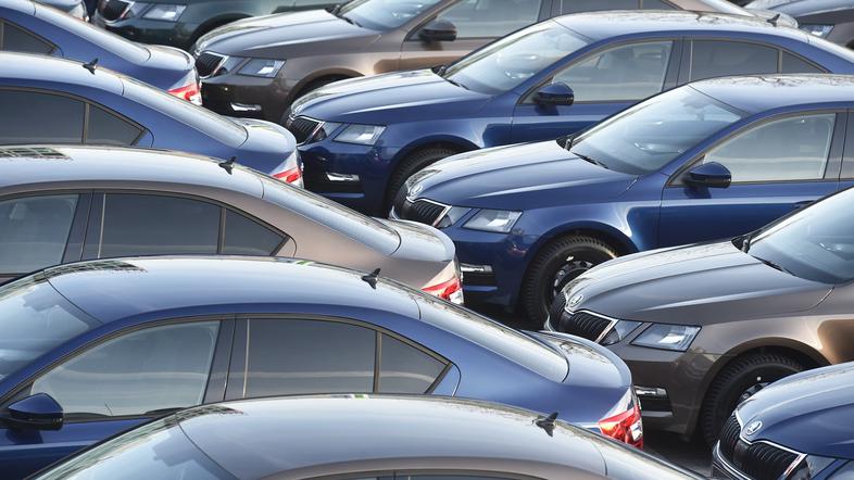 Rabljeni avti, parkiranje, rabljen avto