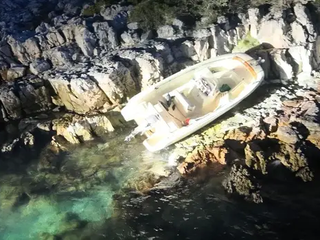 Čoln nasedel pri Ižu