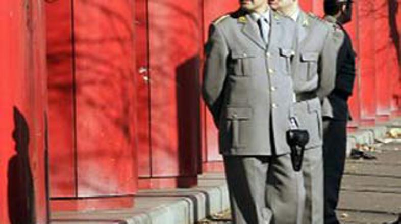 Finančna policija je na italijansko-švicarski meji naletela na bogato najdbo.