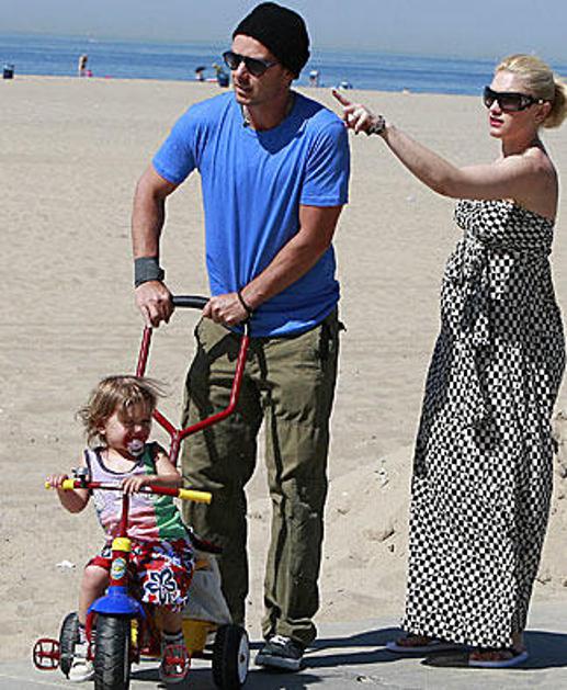 Kaj o malem bratcu misli Kingston ne vemo, a kot je povedal Gavin bo ob rojstvu 