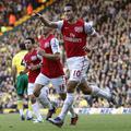 robin van persie norwich arsenal