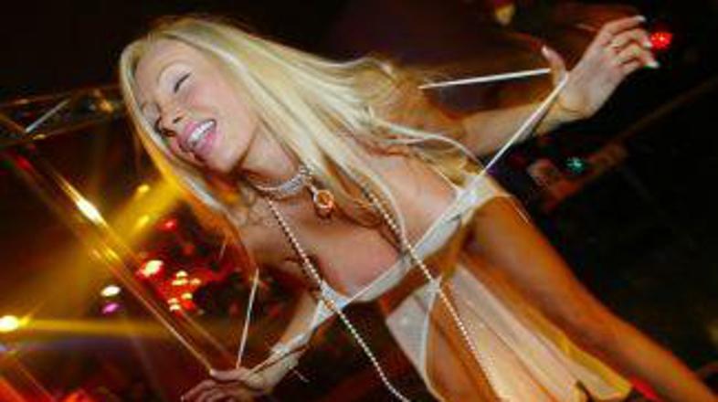 Ninočka razposajena ...