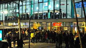 Parov Stelar ponesel obiskovalce v plesne ritme 90tih