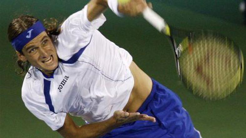 Feliciano Lopez je dobil prvi niz finala v Dubaju.