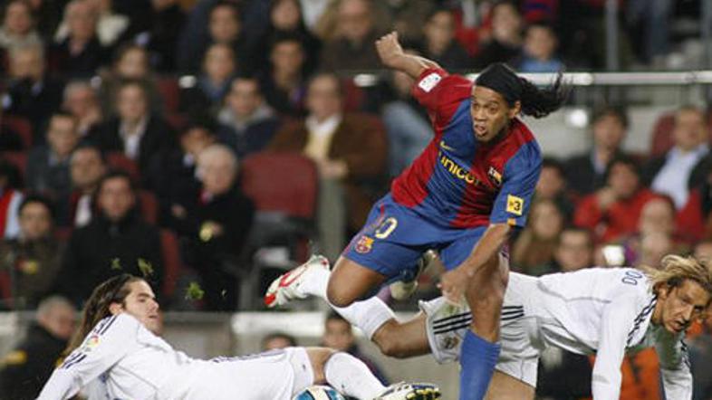 Španija je v pričakovanju največjega klubskega derbija na svetu.