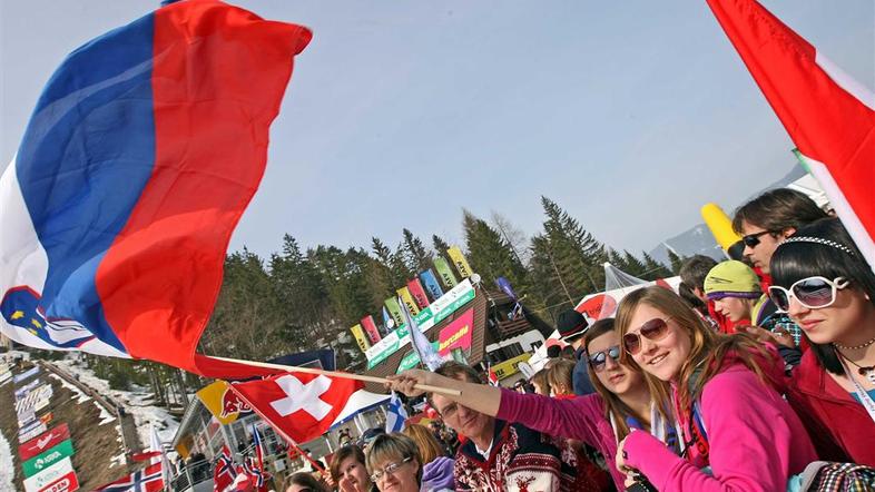 Planica poleti SP 2010 petek navijači