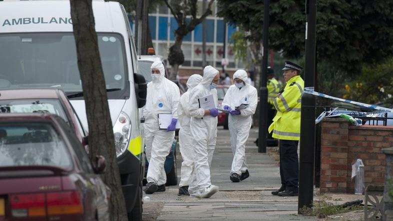 Obglavil žensko v Londonu