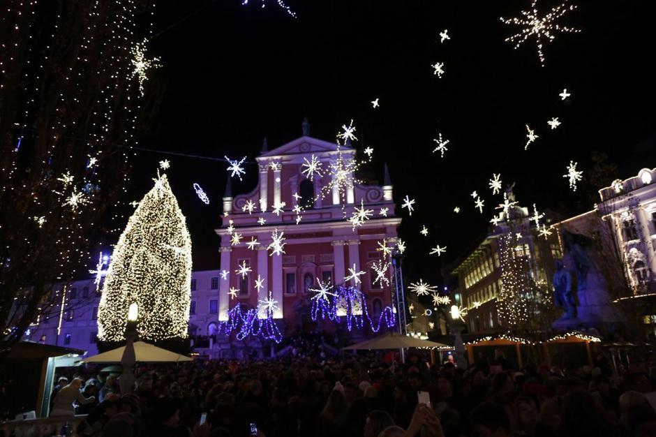 lučke | Avtor: Saša Despot