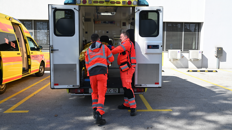 vaja Letalska nesreča na Letališču Edvarda Rusjana Maribor 2023 reševalci reševalno vozilo