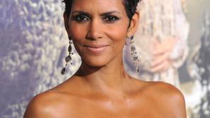Halle Berry 