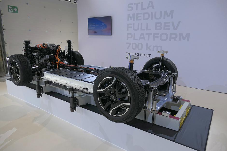 peugeot E-3008 | Avtor: Matija_Janežič