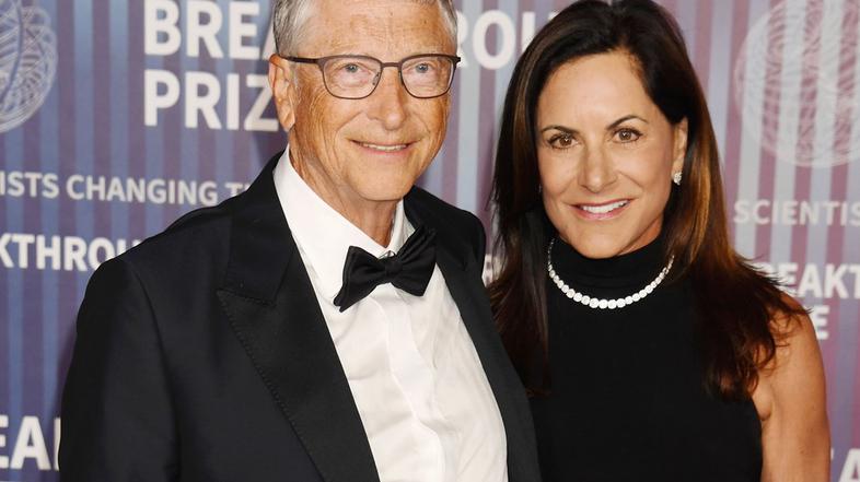 Paula Hurd, Bill Gates