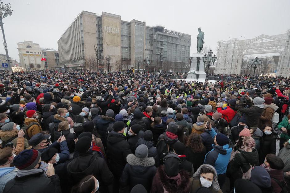 Protesti v Rusiji za izpustitev Navalnega. | Avtor: Epa