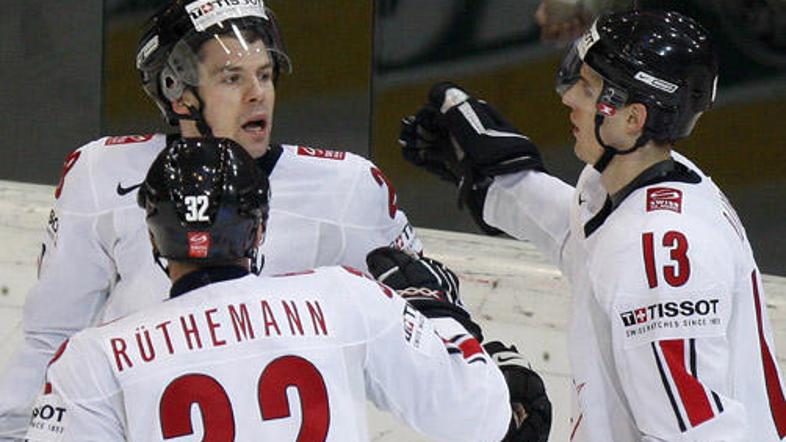 Švicarji so ostali pred vrati četrtfinala.