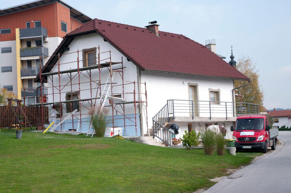 prenova hiše