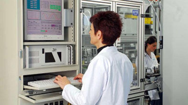 Med delavci je zakrožila informacija, da bodo že v tem tednu prejeli obvestila  