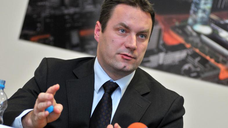 Csaba Tóth ve, da so ljudje začeli dvomiti o projektu, a zagotavlja, da bo dokon