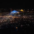 Poln bežigrajski stadion 13. septembra 2003, ko je Siddhartin koncert obiskalo o