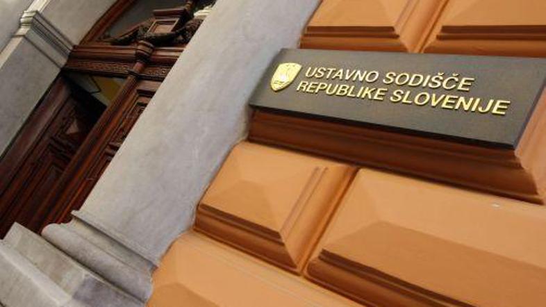 SSN je potem, ko mu z zbiranjem podpisov ne kaže najbolje, svojo srečo poskusil 