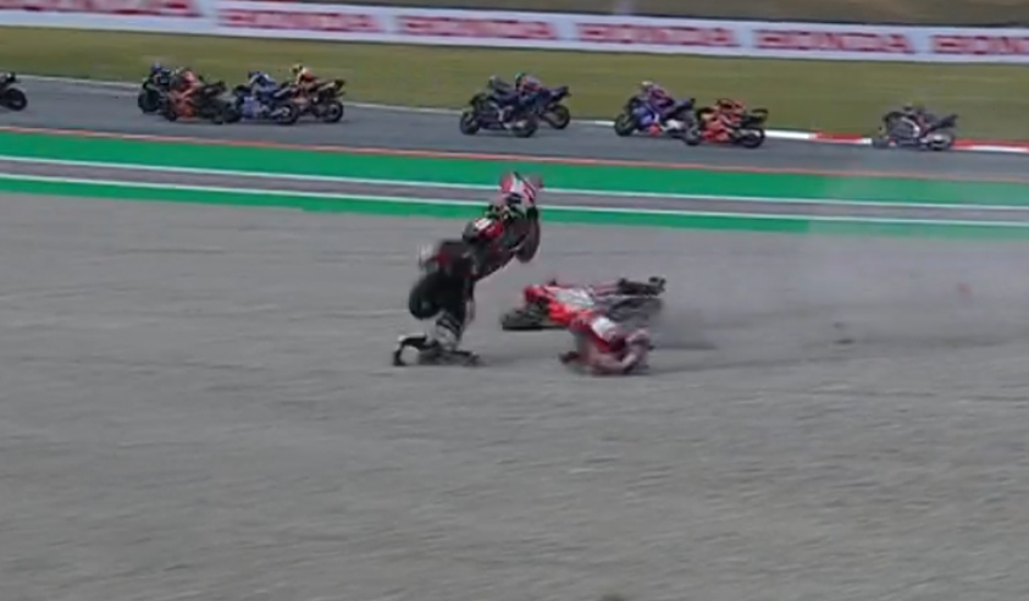 Grozljiv padec Johanna Zarcoja | Avtor: Zajem zaslona/motoGP