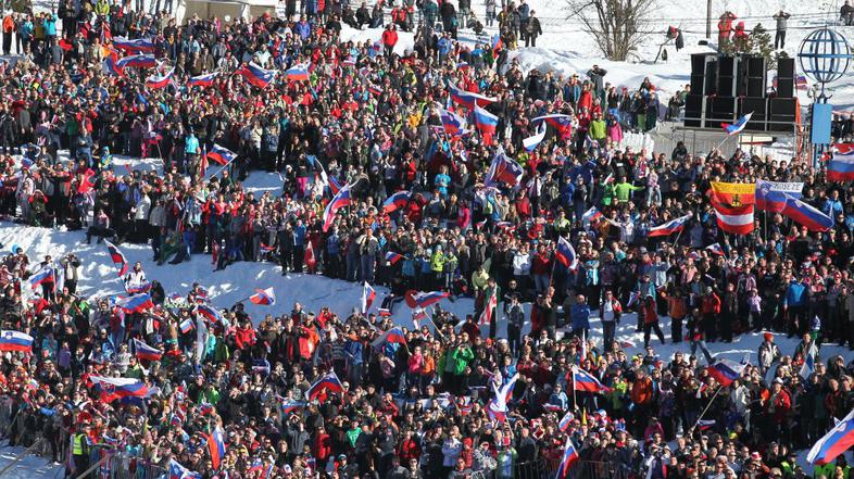 planica gledalci množica