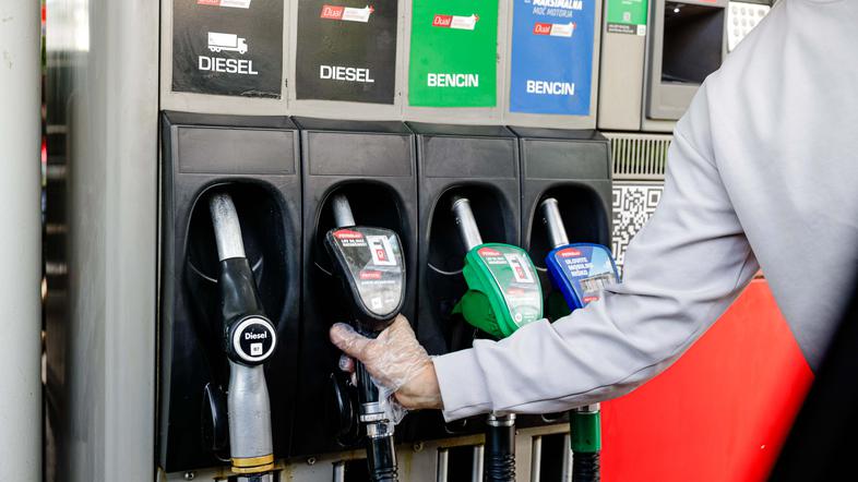 bencinska črpalka, gorivo