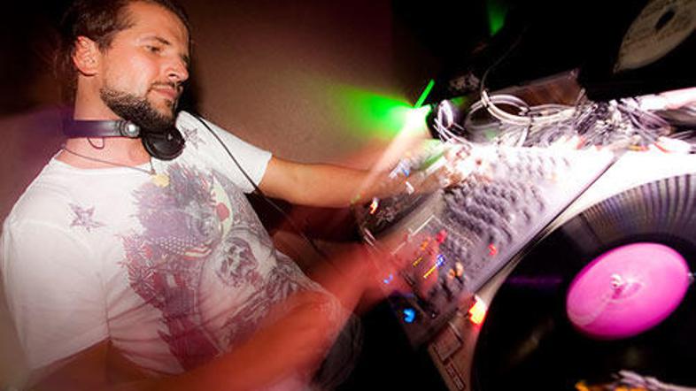 Za vrhunec zabave je poskrbel dj Valentino Kanzyani.