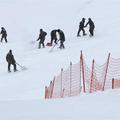 V Kitzbühlu so bili v sredo na progi le delavci, ki so utrjevali progo. (Foto: R