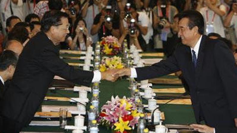 Prvi formalni pogovori v Pekingu po več kot desetletju
