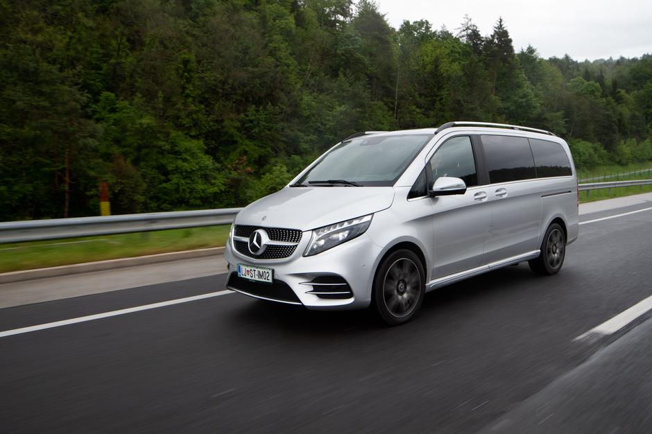 Mercedes V 300d 4Matic | Avtor: Anže Petkovšek